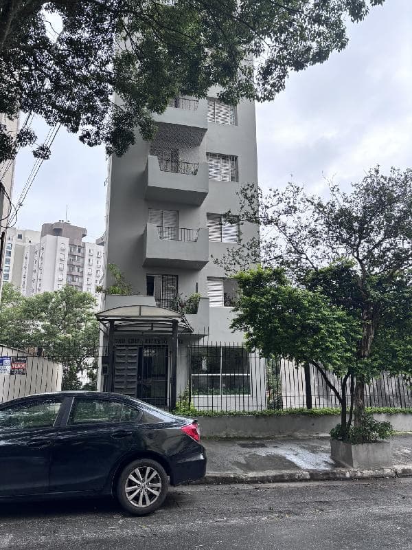 Fachada do Edifício Ricardo, na Rua Guiratinga, 1078, em São Paulo. Foto do anúncio da Caixa.